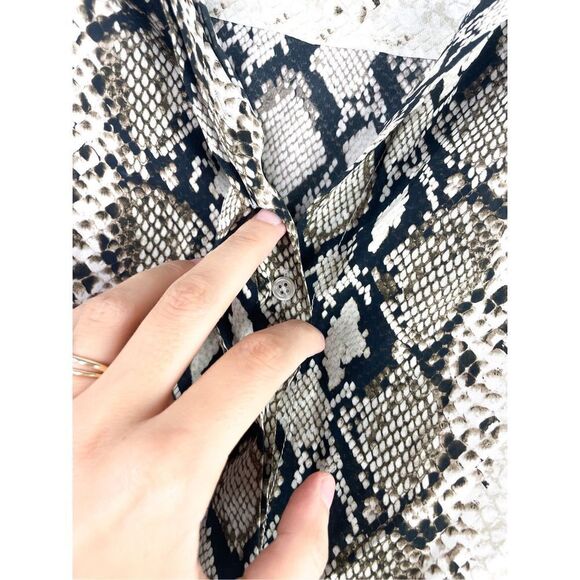 Joie Branka Snakeskin Print Top in Porcelain Size S - Picture 7 of 12